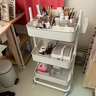 リビング ネイルサロンのレイアウト おしゃれなインテリアコーディネートの実例 Roomclip ルームクリップ