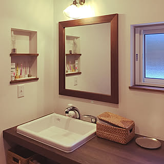 造作洗面台 木枠の鏡のインテリア実例 Roomclip ルームクリップ