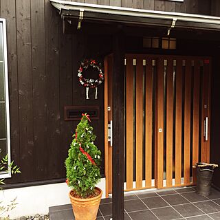 玄関ポーチ クリスマスツリーのインテリア実例 Roomclip ルームクリップ