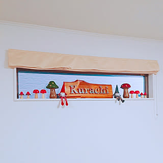 女性の、4LDK、家族住まいの「壁/天井」についてのインテリア実例