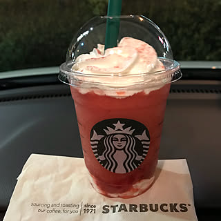 オイシイ/おいしい/美味しい/スタバデザート/デザート...などのインテリア実例 - 2019-04-12 18:48:24