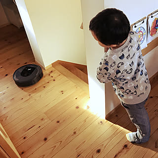 無垢材の床/お掃除ロボット/ルンバi7+/直線階段/アイロボットジャパン・モニター...などのインテリア実例 - 2019-11-19 15:50:56