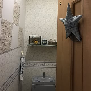 バス/トイレ/エコカラットタイル/画用紙バーンスター★/セリア雑貨リメイク★/!!!!!アホ仲間!!!!!...などのインテリア実例 - 2017-04-06 17:21:42