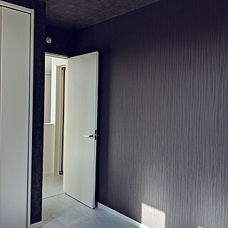 黒い部屋 黒い壁紙のインテリア実例 Roomclip ルームクリップ