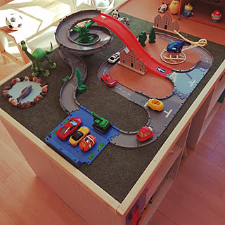 トミカ プレイテーブルのまとめページ Roomclip ルームクリップ トミカ プレイテーブルのまとめページ Roomclip ルームクリップ