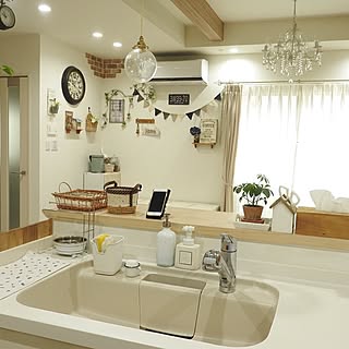 キッチン/セリア/シャンデリア/カーテンレール/カーテン...などのインテリア実例 - 2017-05-01 14:11:23