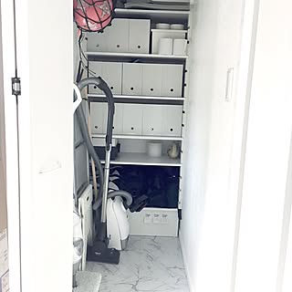 玄関/入り口/スチームクリーナー/ミーレ 掃除機/無印大好き/DIY棚...などのインテリア実例 - 2017-06-08 08:53:42