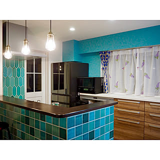 キッチン ターコイズブルーの壁紙のインテリア実例 Roomclip ルームクリップ