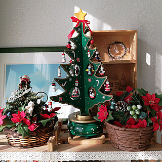 クリスマス/木製ツリー/ポインセチア　造花/小さいクリスマスツリー/かご...などのインテリア実例 - 2021-12-05 15:19:06
