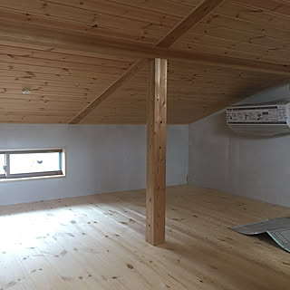ロフトのある家 屋根裏部屋のある家のインテリア実例 Roomclip ルームクリップ