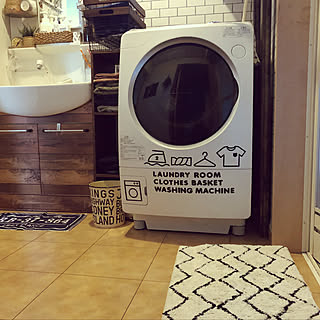バス/トイレ/ウォールステッカー/洗濯機にウォールステッカー♡♡/いつもいいねやコメントありがとう♡/バスマット新調✨...などのインテリア実例 - 2018-12-20 07:56:26