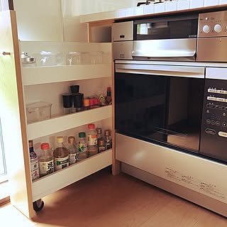 キッチン/調味料入れ/ガスオーブン/白いタイルのキッチンのインテリア実例 - 2017-05-25 10:30:31