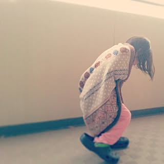 女性の、3LDK、家族住まいの「玄関/入り口」についてのインテリア実例