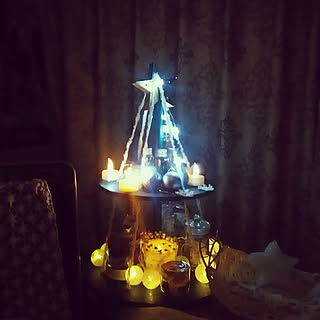ベッド周り/クリスマス/ハーバリウム/100均アイテム/100均...などのインテリア実例 - 2018-12-03 23:47:37