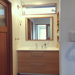 洗面台 エスクアのおしゃれなインテリアコーディネート レイアウトの実例 Roomclip ルームクリップ