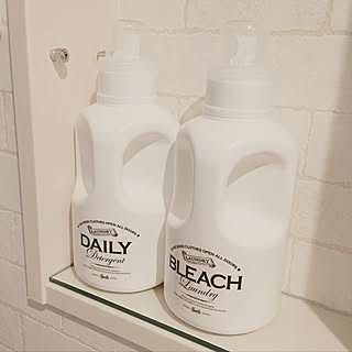 女性の、3LDK、家族住まいの「バス/トイレ」についてのインテリア実例