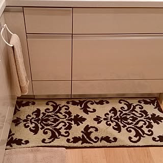 キッチンマット/一人暮らし/リノベーションマンション/L字型システムキッチン/テイスト?なにそれうまいのか?...などのインテリア実例 - 2016-01-02 22:36:23
