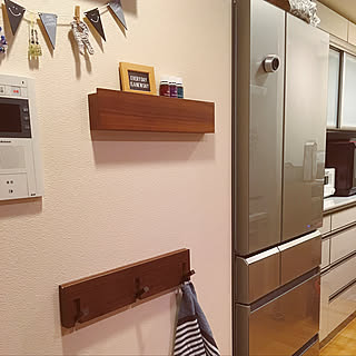 ゴミ箱収納辞めました/我が家はキッチンで大活躍/無印良品 壁に付けられる家具/北欧テイスト/いいね!押し逃げばかりでごめんなさい。...などのインテリア実例 - 2019-06-11 21:37:27