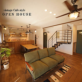 リビング/カフェ風インテリア/自然素材の家/間接照明/板張り天井...などのインテリア実例 - 2018-03-13 22:07:28
