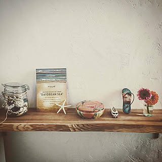 女性の、3LDK、家族住まいの「棚」についてのインテリア実例