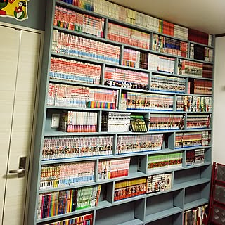 漫画収納 壁一面本棚のインテリア実例 Roomclip ルームクリップ