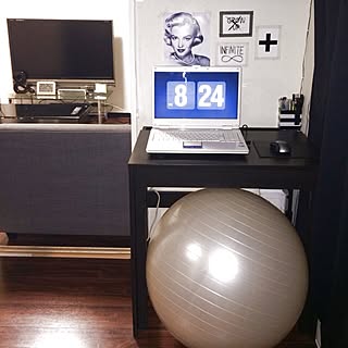 Pcデスク周り バランスボールのインテリア実例 Roomclip ルームクリップ Pcデスク周り バランスボールのインテリア実例 Roomclip ルームクリップ