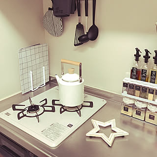 キッチン/ホーローケトル/スパイスボトル/100均/セリア...などのインテリア実例 - 2017-07-29 23:03:29