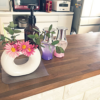 花のある暮らし Seriaの花瓶のインテリア実例 Roomclip ルームクリップ