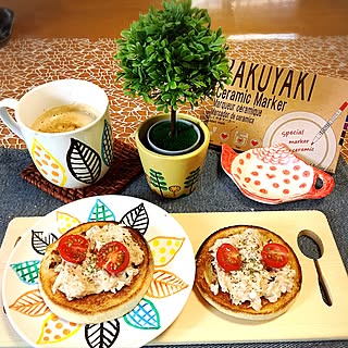 机/Cainz/朝ごはん/オリジナル食器/モニター当選...などのインテリア実例 - 2017-05-30 06:26:29