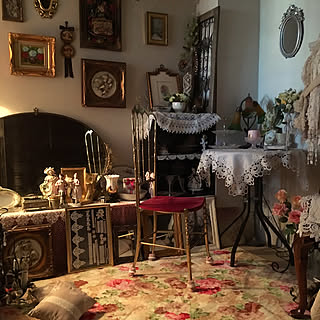 部屋全体/コメントお気遣いなく♡/極狭部屋/模様替えしたい/薔薇/レース...などのインテリア実例 - 2019-01-20 16:02:39