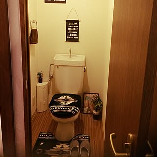 バス/トイレ/ネイティヴ柄/シンプルにしたい/3コインズ/しまむらのトイレマット...などのインテリア実例 - 2016-03-03 00:15:18