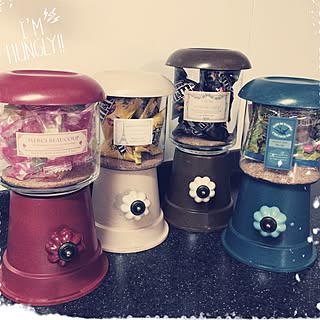 100均 ガチャガチャ風キャンディーポットのインテリア実例 Roomclip ルームクリップ