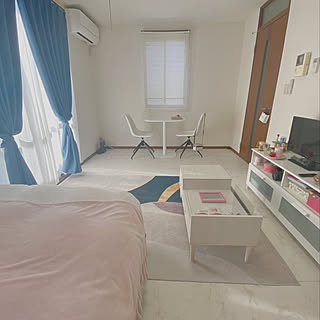 一人暮らし 白 ネイビー ピンクのレイアウト おしゃれなインテリアコーディネートの実例 Roomclip ルームクリップ