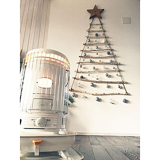 壁/天井/大人のクリスマス/DIY/コストコ買いに行ったら持ち上げれず/クリスマスツリー欲しい...などのインテリア実例 - 2018-12-02 09:54:38