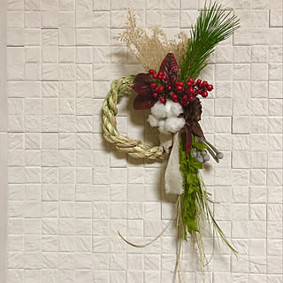 女性の、3LDK、家族住まいの「壁/天井」についてのインテリア実例