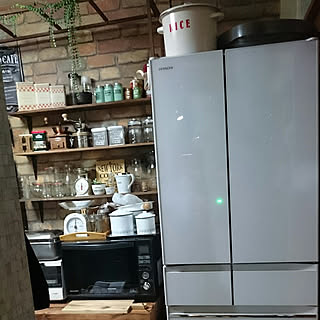 キッチン/グリーン×雑貨/(*n´ω`n*)/壁紙シート/ダイソー♡...などのインテリア実例 - 2019-01-12 20:35:57