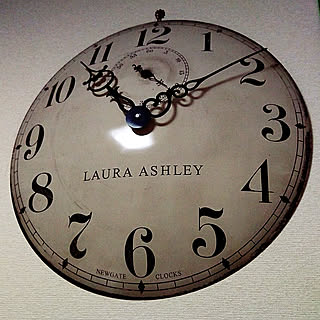 即納 最大半額 ローラアシュレイ 壁掛時計 アンティーク Laura Ashley 掛時計 柱時計 Hlt No 即納 最大半額 ローラアシュレイ 壁掛時計 アンティーク Laura Ashley 掛時計 柱時計 Hlt No