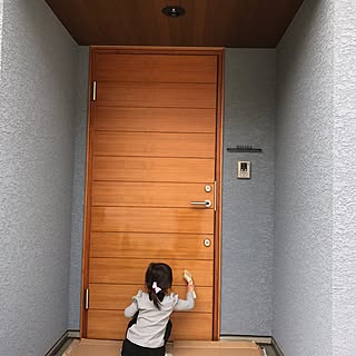木製玄関ドアのインテリア実例 Roomclip ルームクリップ