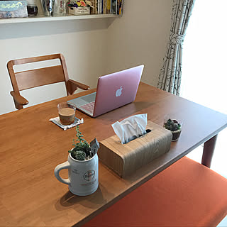 机/可愛いのも好き♡/今から趣味時間☆/コーヒー飲みながら♪/オレンジ色...などのインテリア実例 - 2018-05-29 10:29:29