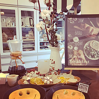 女性の、、家族住まいの「机」についてのインテリア実例