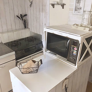 キッチン/電子レンジカバーDIY/ダイソーリメイクシート/原状回復OK/ree ちゃんのデコパージュトレイ♡...などのインテリア実例 - 2018-07-09 17:57:28