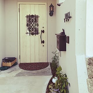 玄関/入り口/男前も好き/ブラケットライト/イベント参加中/LIXIL玄関ドア...などのインテリア実例 - 2016-04-15 16:57:17