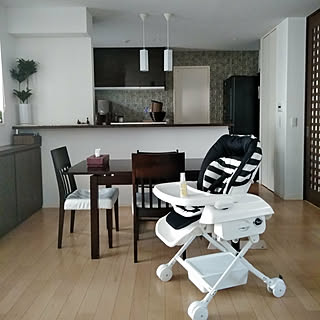 部屋全体/楽天で買ったもの/ダイソースクエアボックス/アジアン好き♡/観葉植物...などのインテリア実例 - 2018-02-24 09:06:52