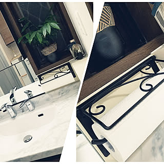 バス/トイレ/暮らしを変えたもの/出窓ディスプレイ/フレグランスランプ/アシュレイアンドバーウッド...などのインテリア実例 - 2020-02-16 02:36:55