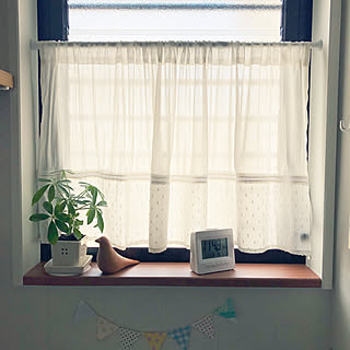 ナチュラル 3coinsのカフェカーテンのおしゃれなインテリア 部屋 家具の実例 Roomclip ルームクリップ