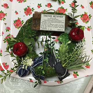 ダイソー品かな?/アメリカンぽくリース作る/家にあった物で../まだまだやるとо(ж>▽<)y ☆/自宅が1番やな(՞ټ՞☝/紫陽花プレ企画準備中待っててね!...などのインテリア実例 - 2017-08-15 19:27:41