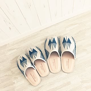 玄関/入り口/木目調壁紙/木目調ジョイントマット/ジョイントマット/スリッパ...などのインテリア実例 - 2016-07-04 09:41:45