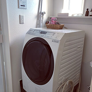 洗濯機の上の窓枠に棚のインテリア実例 Roomclip ルームクリップ