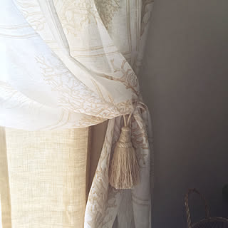 Zara Home リネンカーテンのおしゃれなアレンジ 飾り方のインテリア実例 Roomclip ルームクリップ