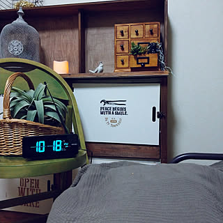 ベッド周り/時計/SEIKO/セイコークロック・モニター/目覚まし電波時計...などのインテリア実例 - 2019-03-29 22:30:02